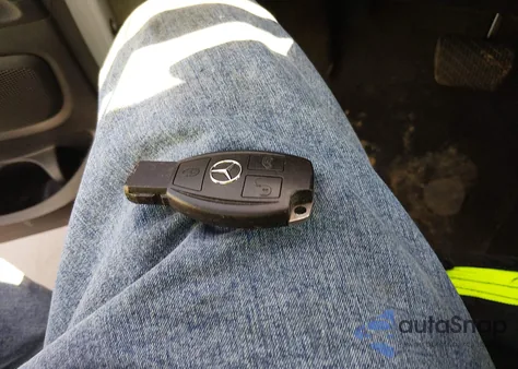 2022 Mercedes-Benz Metris z USA, uszkodzony, nr VIN W1YV0BEY3N4152155